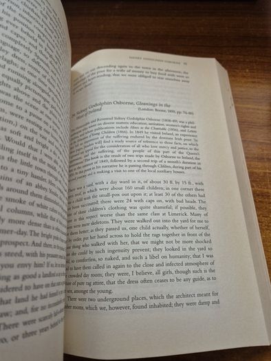 First Edition. The Tourist's Gaze: Travellers to Ireland, 1800-2000. Cork University Press.