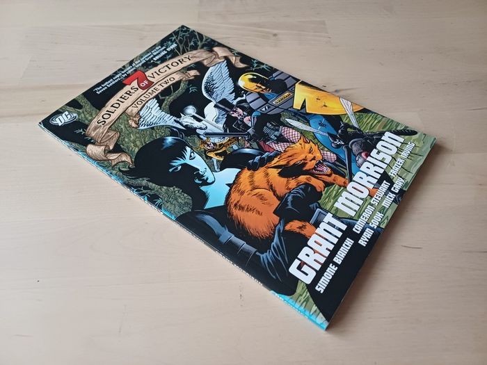 Seven Soldiers of Victory by Grant Morrison (Volume 1 to 4 DC Comics Graphic Novels 2006)