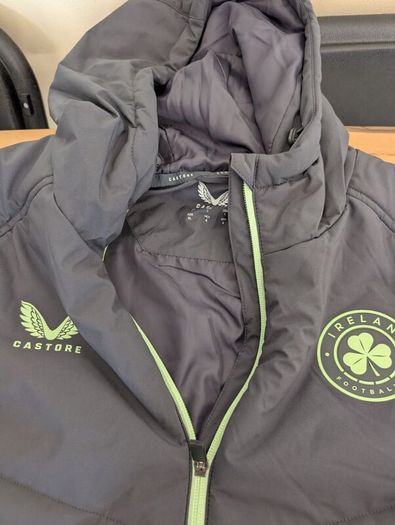 Ireland soccer team issued bench jacket adult large