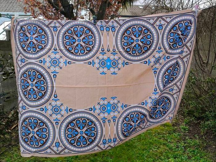 Vintage Irish Dunmoy Tablecloth