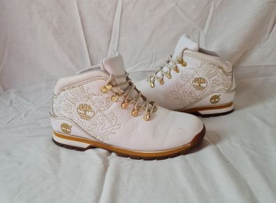 Timberland white leather embroidered boots Size 5 eu 38 in great condition