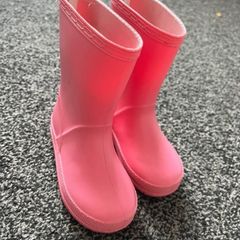 wellies