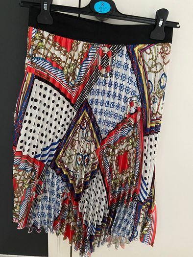 Skirts Bershka/Newlook