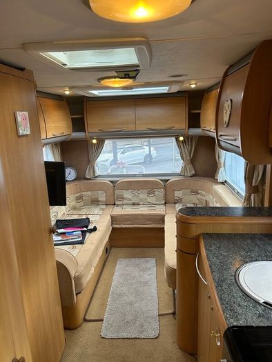 NI 4-Berth 2006 Swift Kon-Tiki 615 2.8 TD