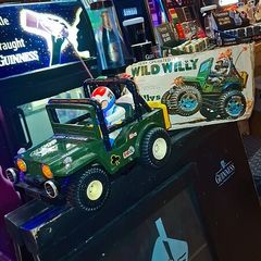 Vintage Wild Willy m38 battery operated land cruiser