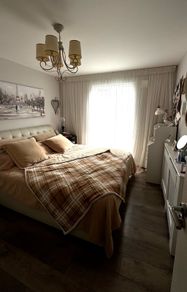 King Size Bed Throw & 4 Decorative Cushions