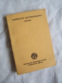 Gandhiji's Autobiography - Gandhi's Autobiography - Gandhi Book