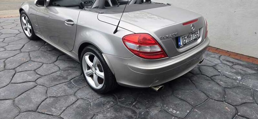 2005 Mercedes-Benz SLK-Class