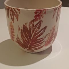 Flower pot