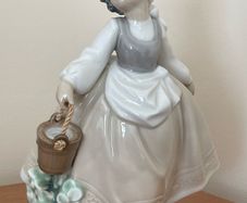 Nao By Lladro Figurine