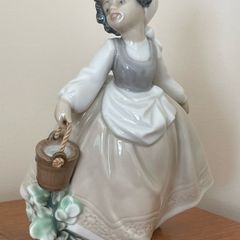 Nao By Lladro Figurine