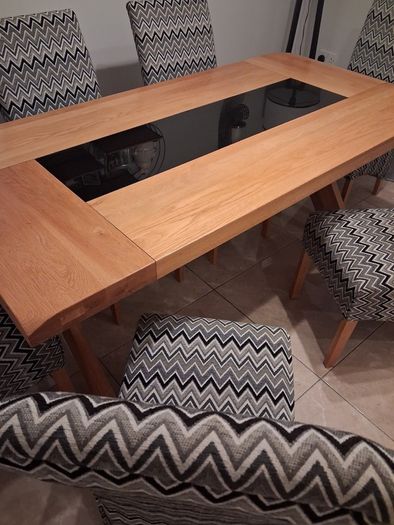 Oak dining table with black glass insert and 6 chairs