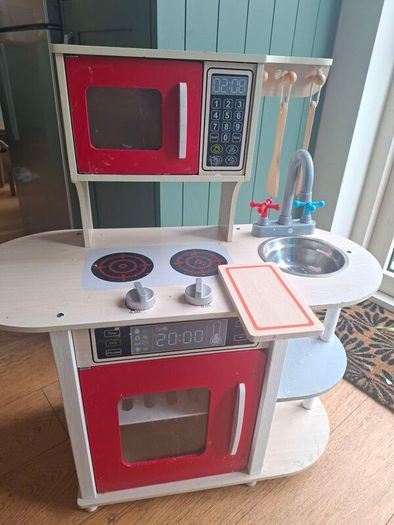 Kids Kitchen