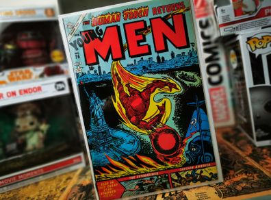 Young Men ! Issue #25 ! STAN LEE ! 1994 Marvel Vintage Pack Edition !