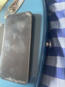 iPhone 16e