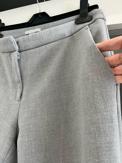 H&M Grey Cigarette Pants (Size 8)