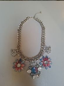 Flowers and diamonds Necklace