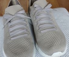 Skeckers Ladies slip on trainers 15 euro