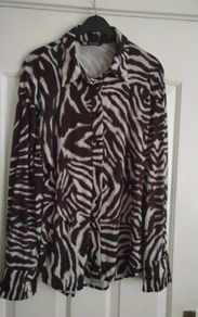 Blouse. Size: Large UK