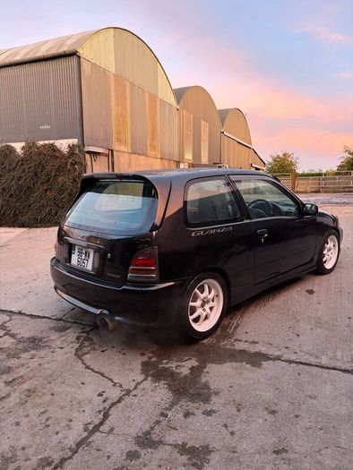 Toyota Glanza V low mileage