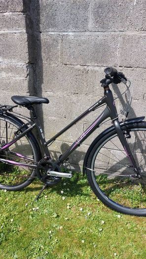 Giant Escape Hybrid bike - Size Small/16" - Commuting bike - Fully serviced - Excellent condition