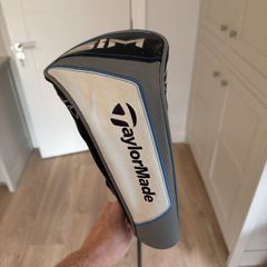 TaylorMade Sim Max Driver