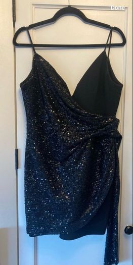 Rebecca Vallance stunning dress