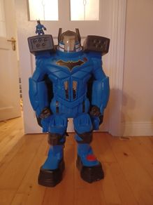 Batman Imaginext Giant Batrobot with popout wings