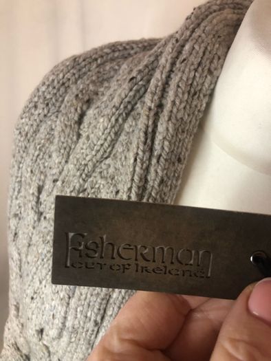 NEW grey wool scarf