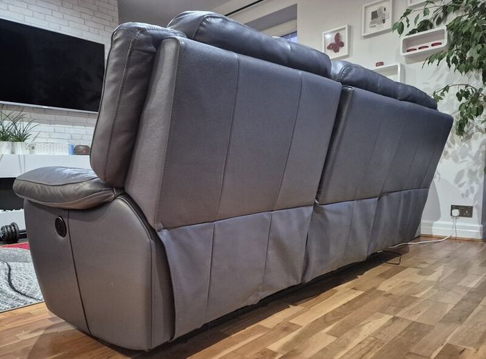 3 seater power recliner and power recliner grey real lethear