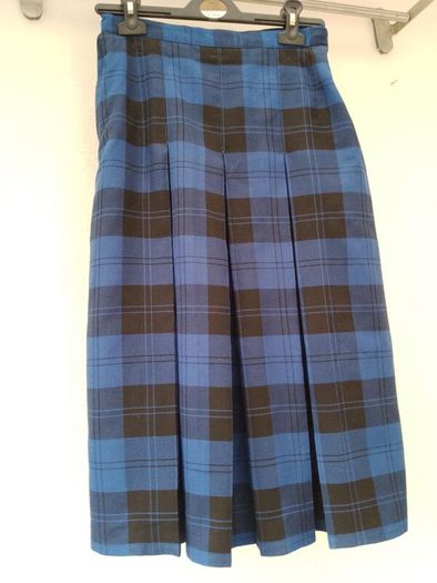 St Vincents, Dundalk - uniform jumper, skirt, tie for 1st year, VGC