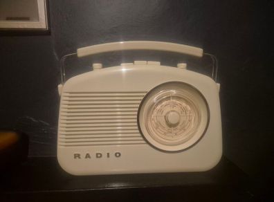 vintage style radio postage included