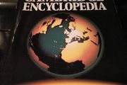 The Cambridge encyclopaedia hardback  editor David crystal