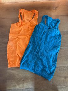2 Sweaty Betty tops size S barely used