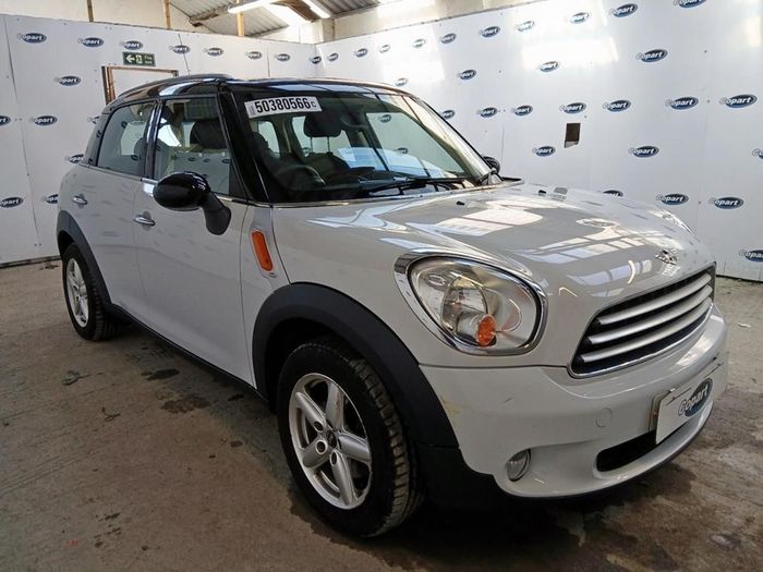 2015 Mini Countryman Breaking For Parts