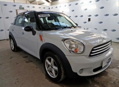2015 Mini Countryman Breaking For Parts