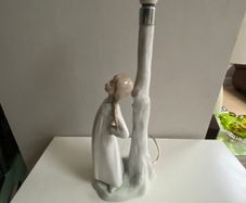 Reduced Nao by lladro table lamp