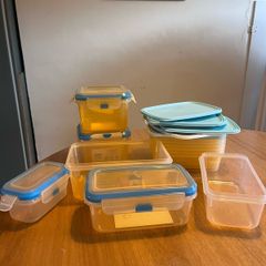Free lunchboxes