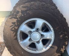 16"BF goodrich tyres and original Rims for Land cruiser 100 series