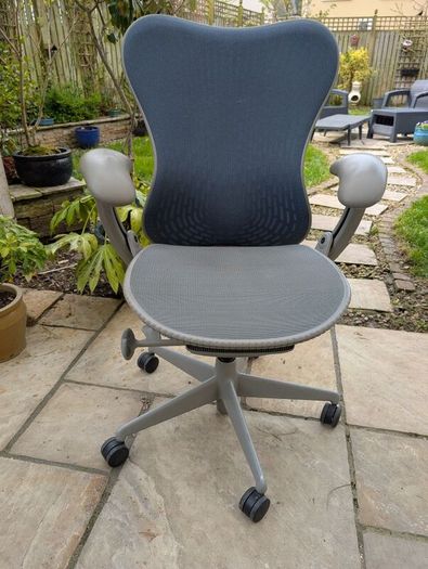ergonomic office chair