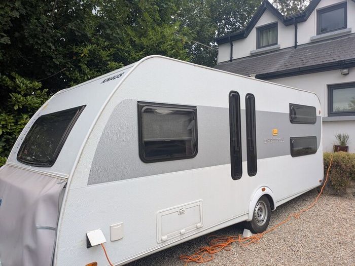 Knaus Caravan Lifestyle 550 in superb condition