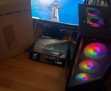 custom game PC +Monitor