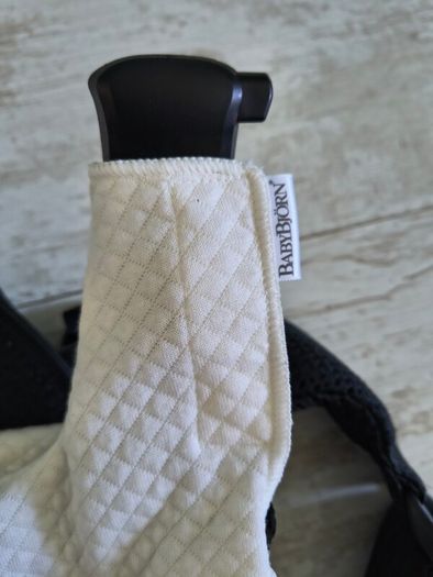 Babybjorn One air mesh carrier