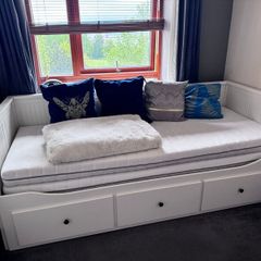 Hemnes Day Bed