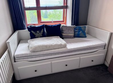 Hemnes Day Bed