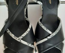new sandles in box