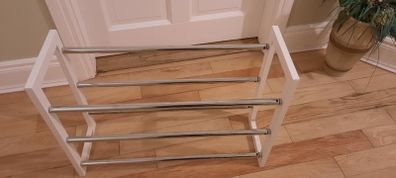 Extendable shoe rack