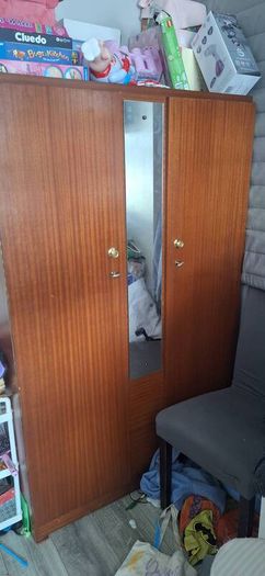 wardrobe