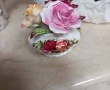 Royal  Albert  "Old Country  Roses" Pot"