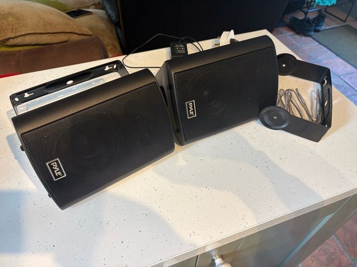 speakers waterproof